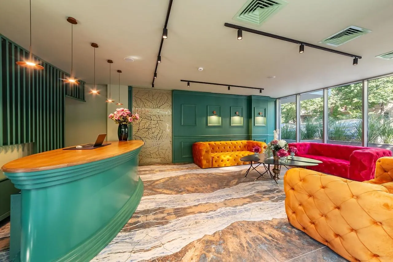 Tomis Garden Aparthotel Bucuresti  Bucureşti